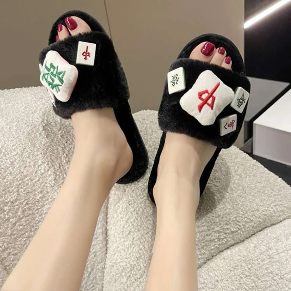 Mah Jong Slippers Black New​​​